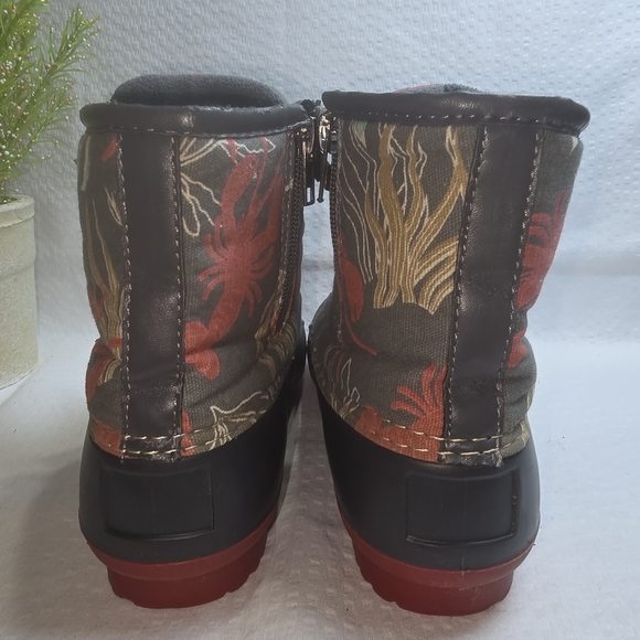 GLOBAL WIN DUCK BOOTS RED AND GRAY WITH LOBSTERS WOMENS SIZE 6 - Picture 4 of 9